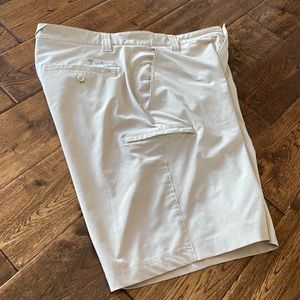 Columbia PFG Khaki 34 x 10 Shorts